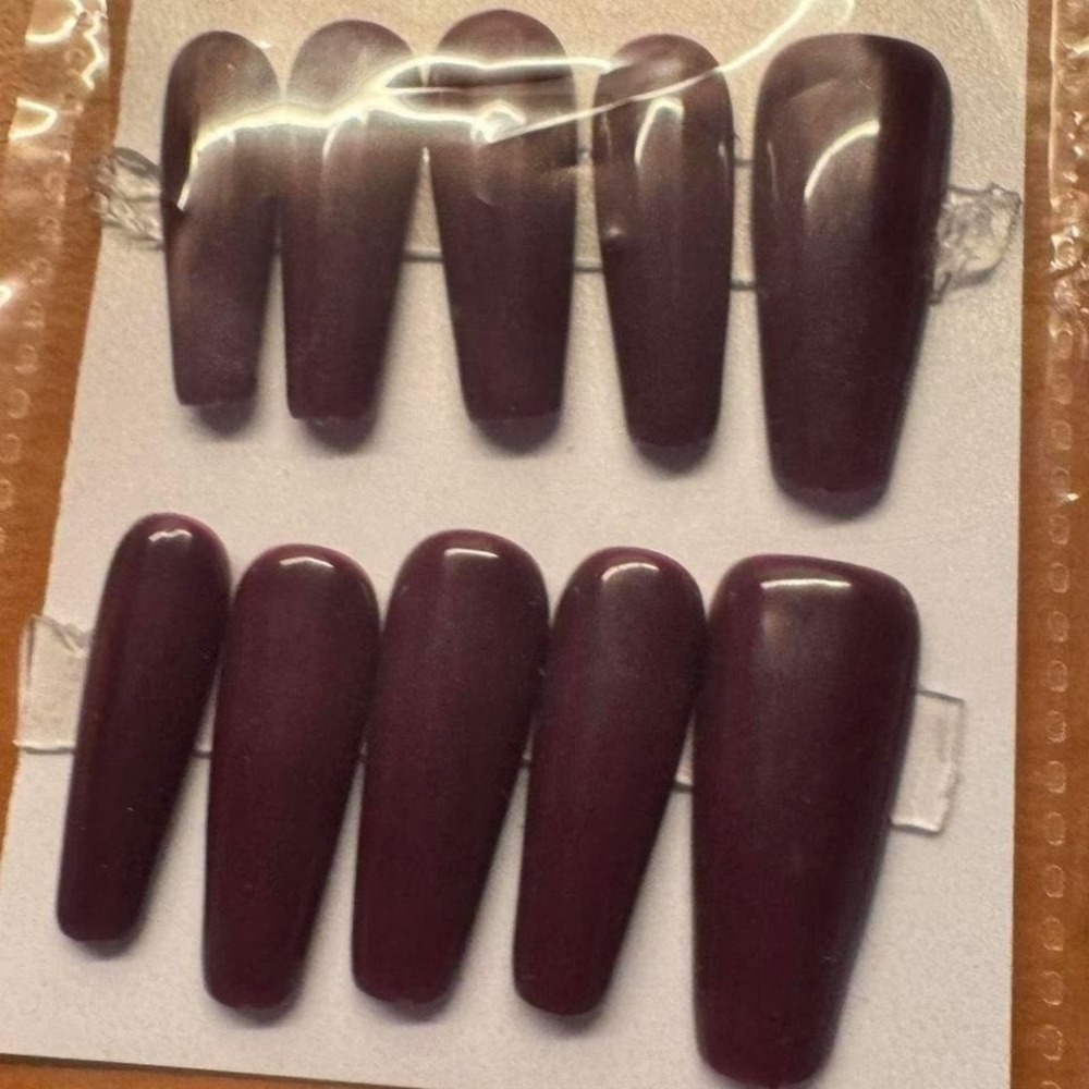 "Velvet Noir" Press-On‎ Nail Set